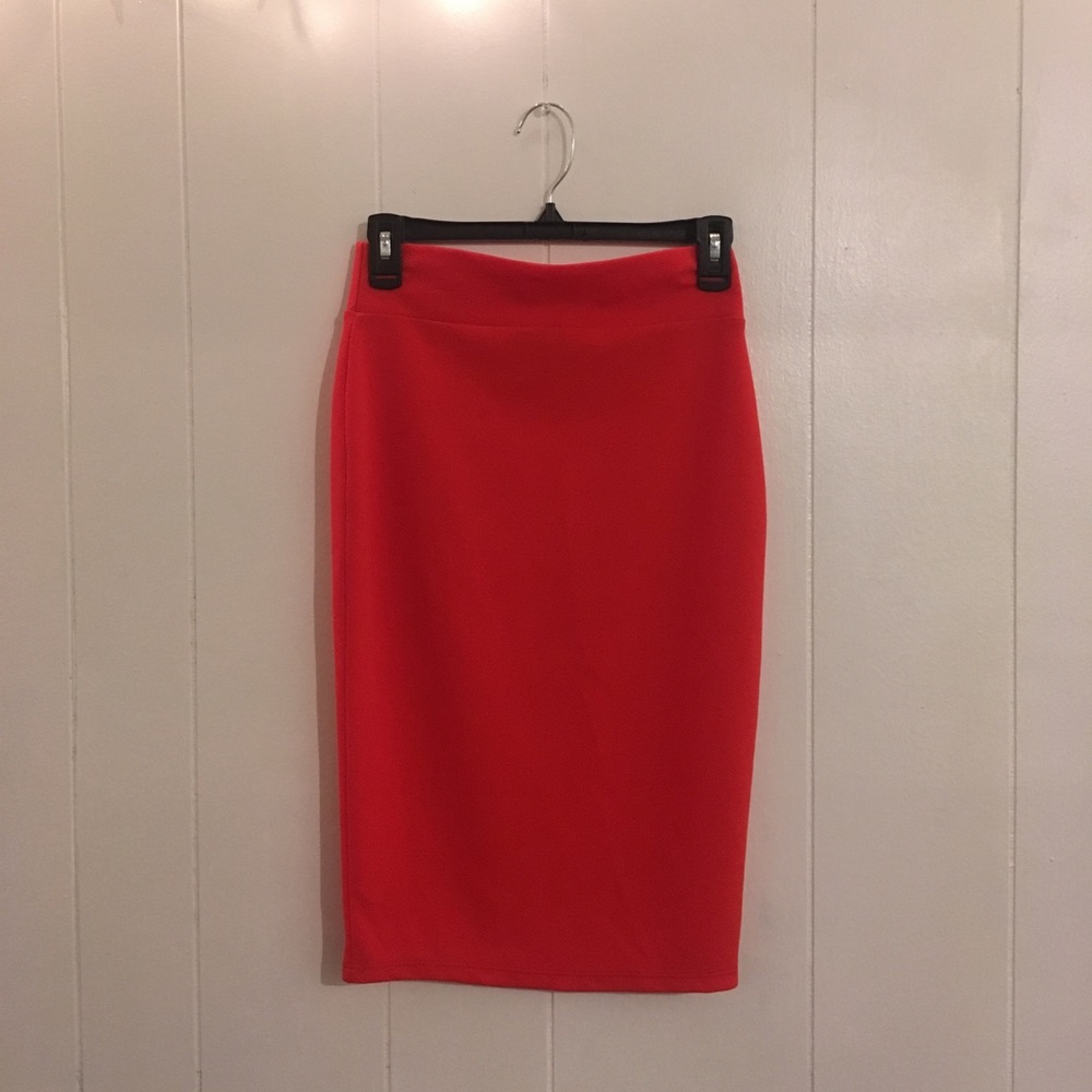 Red bodycon skirt